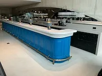 Keukenopstelling met bar