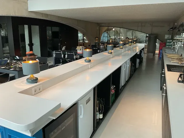 Keukenopstelling met bar - afbeelding 26 van  29