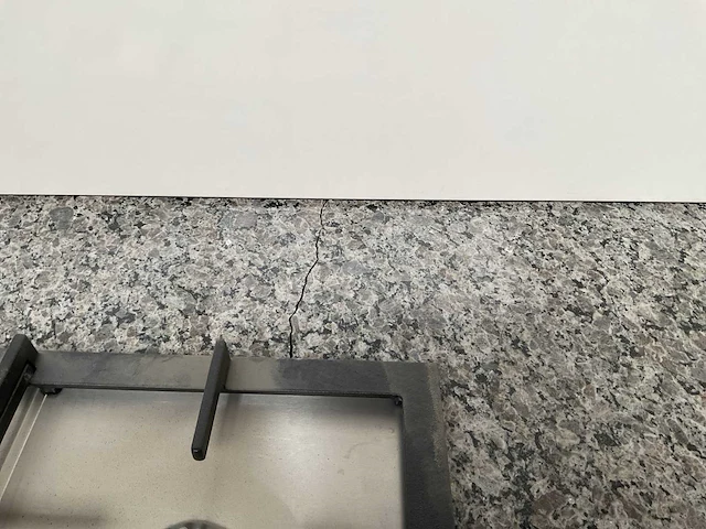 Keukenopstelling met granieten blad - afbeelding 14 van  21