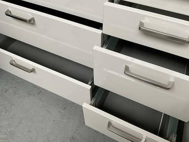 Keukenopstelling met granieten blad - afbeelding 19 van  21