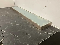 Keukenopstelling schiereiland met koelkast vaatwasser combimagnetron en inductie kookplaat - afbeelding 7 van  15