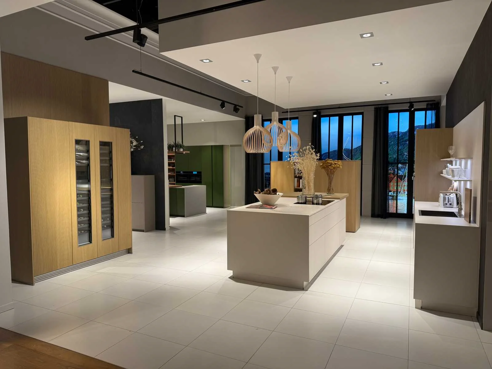 Keukens pronorm en meubilair uit showroom