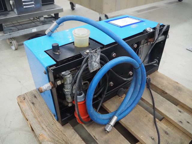 K.e.w. - afbeelding 3 van  6