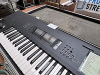 Keyboard met flightcase korg, m1 - afbeelding 4 van  6