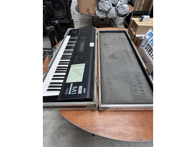 Keyboard met flightcase korg, m1 - afbeelding 6 van  6