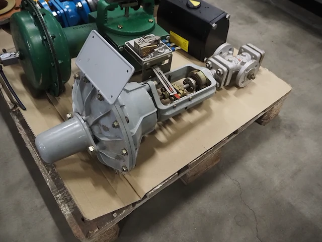 Keystone / fisher controls s.p.a. / j. c. eckardt a.g. - afbeelding 10 van  20