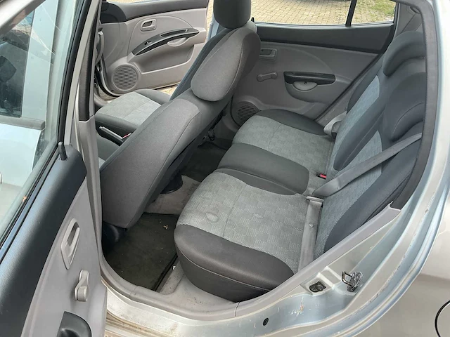 Kia - 2004 - picanto - 1.1 lxe - personenauto - afbeelding 10 van  11
