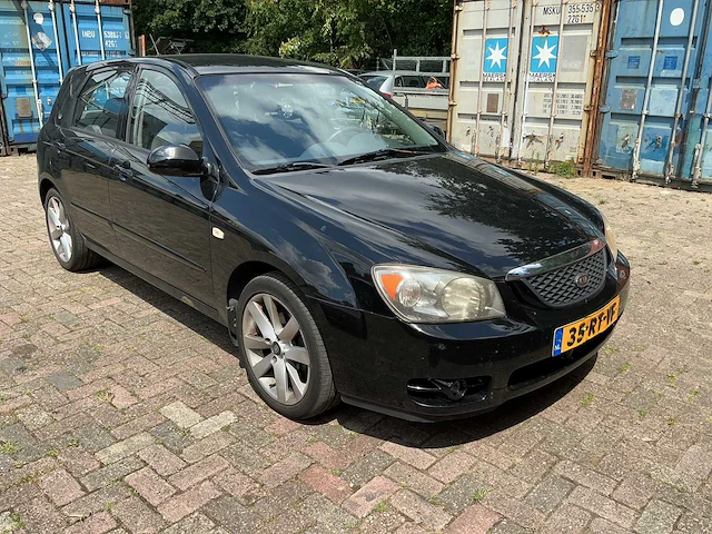 Kia - 2005 - cerato - 2.0-16v sport - personenauto - afbeelding 4 van  11