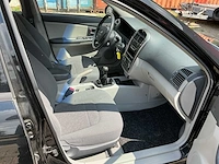 Kia - 2005 - cerato - 2.0-16v sport - personenauto - afbeelding 9 van  11
