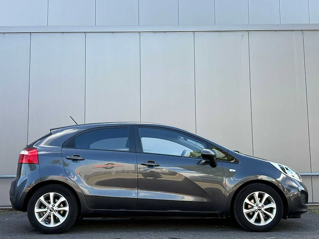 Kia - 2014 - rio - 1.1 crdi businessl. - zd-297-v - afbeelding 11 van  16