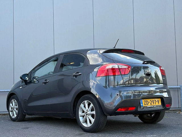 Kia - 2014 - rio - 1.1 crdi businessl. - zd-297-v - afbeelding 13 van  16