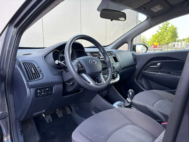 Kia - 2014 - rio - 1.1 crdi businessl. - zd-297-v - afbeelding 16 van  16