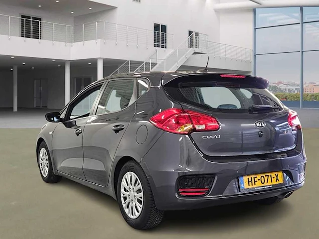 Kia - 2015 - cee'd - 1.0 t-gdi navigator - personenauto - afbeelding 13 van  18