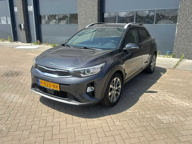 Kia - 2020 - stonic - 1.6 crdi dynpl.line - personenauto - afbeelding 1 van  17