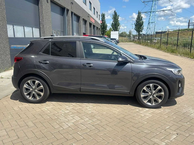 Kia - 2020 - stonic - 1.6 crdi dynpl.line - personenauto - afbeelding 13 van  17