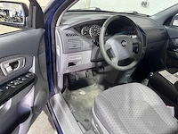 Kia - carens - 1.6-16v lx - 31-rb-zh - afbeelding 9 van  14