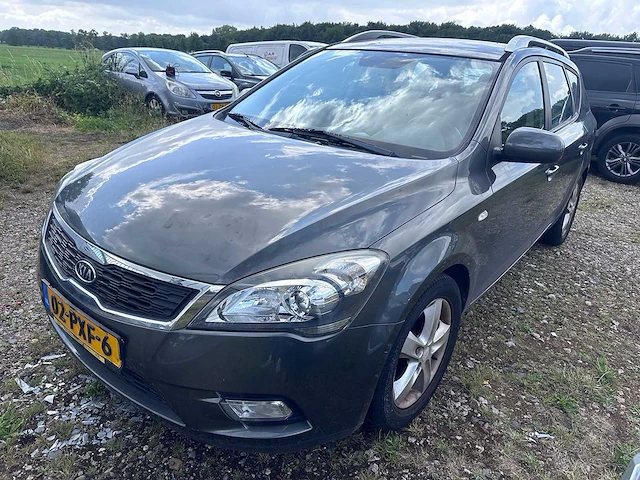 Kia - cee'd sporty wagon - 1.4 cvvt seven - 02-pxf-6 - afbeelding 12 van  21