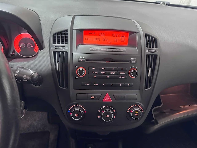 Kia - cee'd sporty wagon - 1.6 x-tra - 52-zd-xd - afbeelding 3 van  16