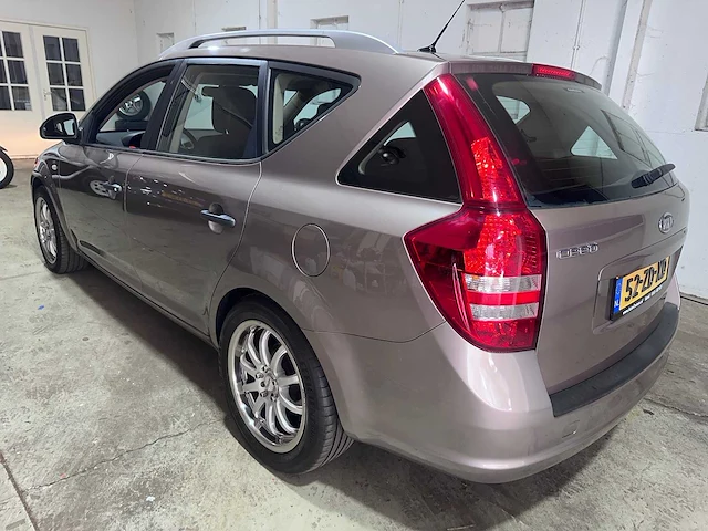 Kia - cee'd sporty wagon - 1.6 x-tra - 52-zd-xd - afbeelding 10 van  16