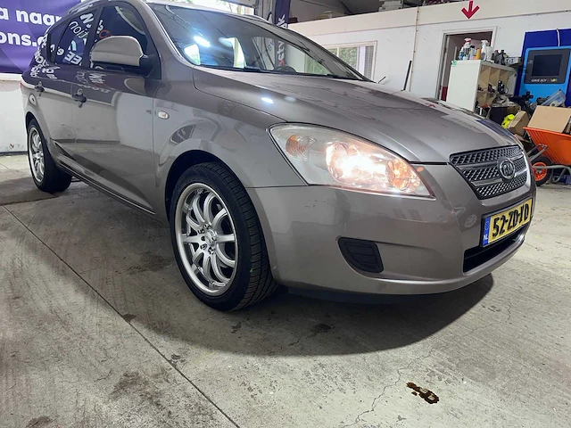 Kia - cee'd sporty wagon - 1.6 x-tra - 52-zd-xd - afbeelding 13 van  16