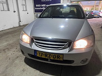 Kia - cerato - 1.6-16v lx - 17-rz-dr - afbeelding 16 van  18