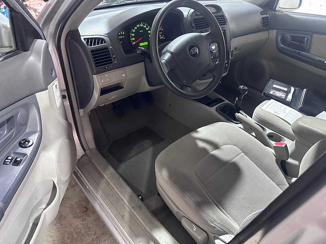 Kia - cerato - 1.6-16v lx - 17-rz-dr - afbeelding 17 van  18