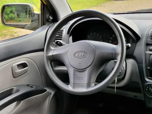 Kia - picanto - 1.0 lxe - 83-rz-nr - 2005 - afbeelding 3 van  17