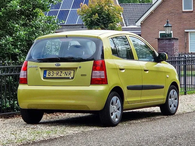 Kia - picanto - 1.0 lxe - 83-rz-nr - 2005 - afbeelding 15 van  17