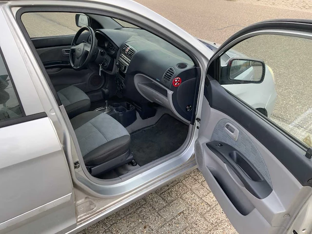 Kia - picanto automaat - car - 2006 - afbeelding 7 van  24