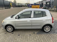 Kia - picanto automaat - car - 2006 - afbeelding 19 van  24