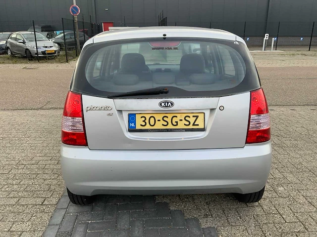 Kia - picanto automaat - car - 2006 - afbeelding 21 van  24