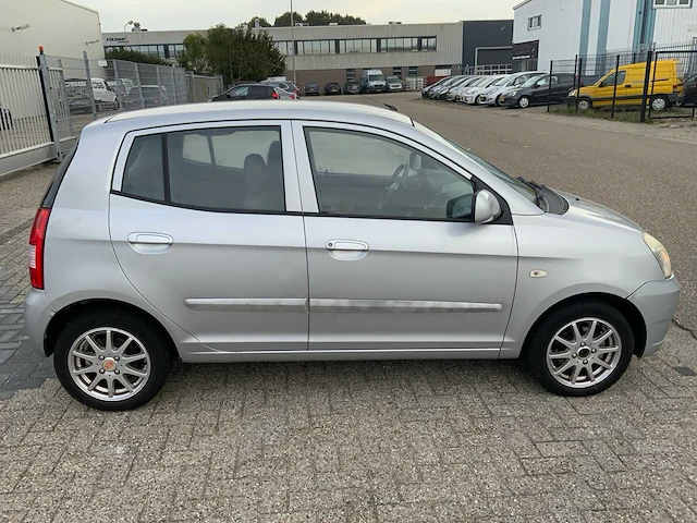 Kia - picanto automaat - car - 2006 - afbeelding 23 van  24