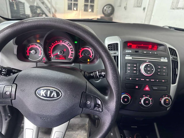Kia - pro_cee'd - 1.4 cvvt brooklyn - r-904-sn - afbeelding 10 van  19