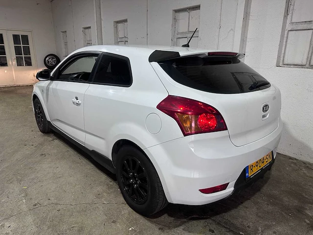 Kia - pro_cee'd - 1.4 cvvt brooklyn - r-904-sn - afbeelding 3 van  19