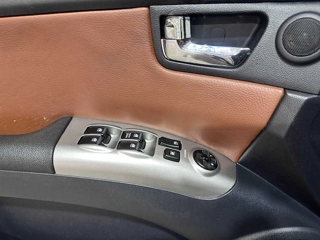 Kia - sportage - 2.7 v6 x-ception 4wd lpg automaat- 42-zd-tt - afbeelding 3 van  20