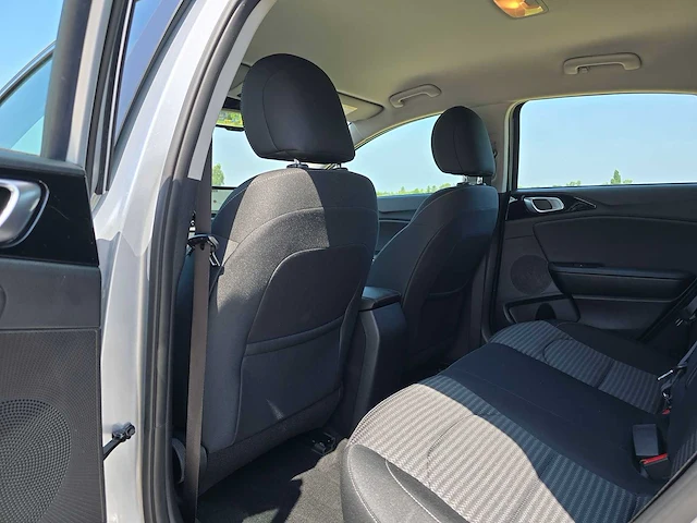 Kia ceed 1.0 t-gdi, s-519-rf - afbeelding 24 van  39
