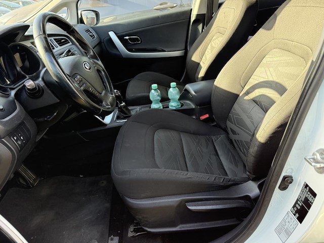 Kia cee'd 1.4 crdi easy,2015 - afbeelding 21 van  23