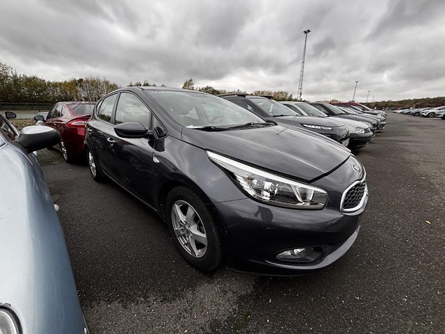 Kia cee'd 1.4i easy, 2013 - afbeelding 23 van  30