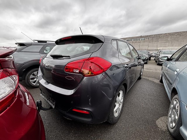 Kia cee'd 1.4i easy, 2013 - afbeelding 25 van  30