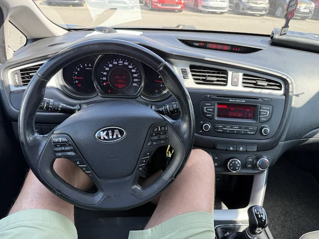 Kia cee'd 1.6 crdi easy 110, 2014 - afbeelding 2 van  32