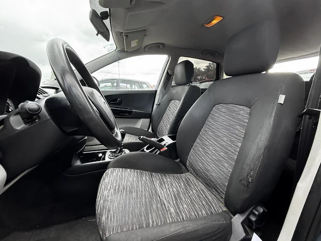 Kia cee'd 1.6 turbo crdi vgt lx,2007 - afbeelding 27 van  28