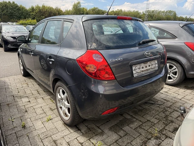 Kia ceed, 2009 - afbeelding 22 van  26