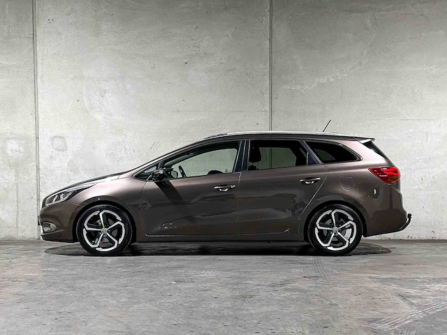 Kia cee'd sportswagon 1.6 gdi businessline 135pk 2014, 5-trk-97 - afbeelding 9 van  66