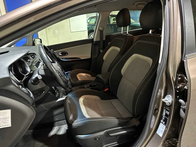 Kia cee'd sportswagon 1.6 gdi businessline 135pk 2014, 5-trk-97 - afbeelding 40 van  66