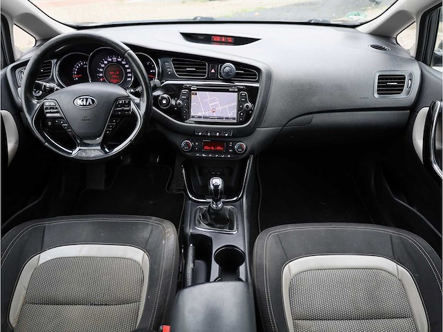 Kia ceed sportswagon 1.6 gdi executiveline 2014, 1-xrt-90 - afbeelding 14 van  28