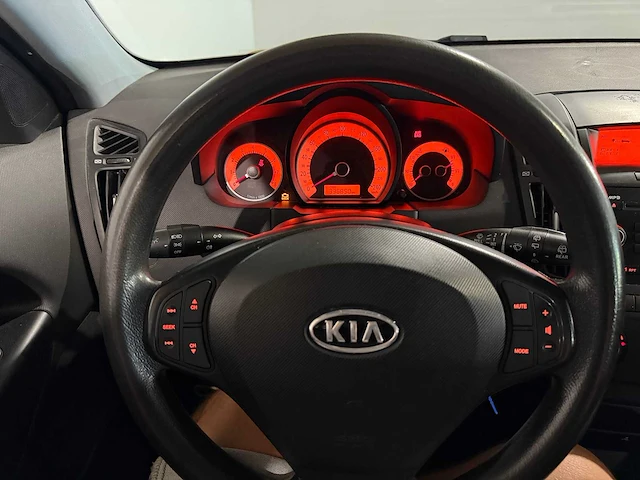 Kia cee'd sporty wagon 1.4 x-tra, 70-zp-tv - afbeelding 2 van  13