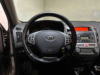 Kia cee'd sporty wagon 1.6 business edition 122pk 2008, 11-zd-rf youngtimer - afbeelding 9 van  37