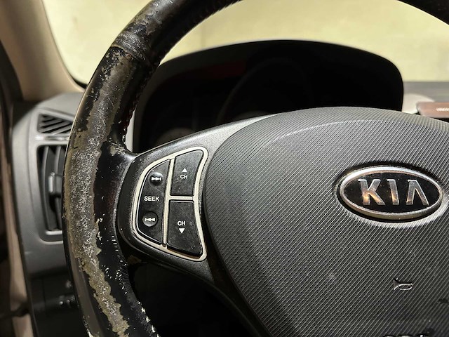 Kia cee'd sporty wagon 1.6 business edition 122pk 2008, 11-zd-rf youngtimer - afbeelding 11 van  37