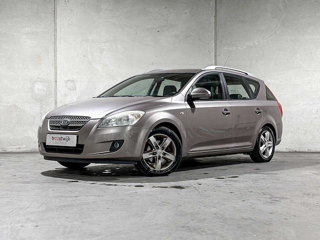 Kia cee'd sporty wagon 1.6 business edition 122pk 2008, 11-zd-rf youngtimer - afbeelding 1 van  37