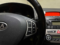 Kia cee'd sporty wagon 1.6 business edition 122pk 2008, 11-zd-rf youngtimer - afbeelding 13 van  37